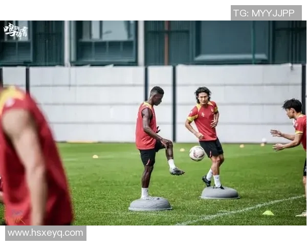 广州足球队区域防守战术解析与实战应用深度剖析 广州足球队区域防守战术解析与实战应用深度剖析