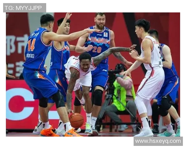 新疆与广东12月16日全场对决精彩回顾与赛后分析 新疆与广东12月16日全场对决精彩回顾与赛后分析