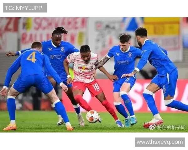 流浪者队与华沙队的激烈对抗揭示足球战术与团队精神的较量