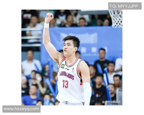 郭艾伦领衔中国男篮新征程展现拼搏精神与团队合作的力量