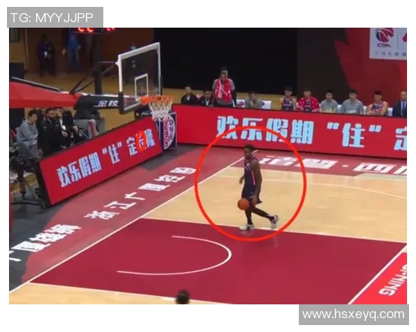 李春江与布鲁克斯的巅峰对决谁能笑到最后篮球赛场的荣耀之争