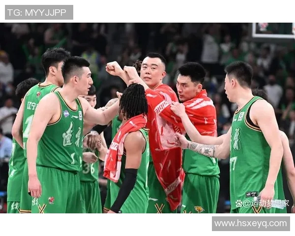 韩德君的篮球人生：从青涩少年到CBA传奇的奋斗与荣耀